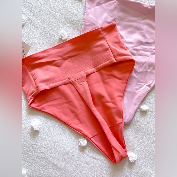 New Soma Vanishing Tummy Retro Thong - 2 Pairs - Picture 2 of 3